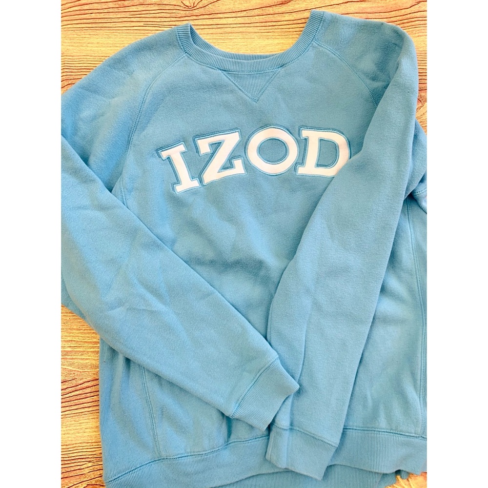 IZOD women’s crew neck sweatshirt